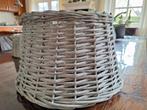 2 rieten lampenkappen, Huis en Inrichting, Lampen | Lampenkappen, Ophalen, Zo goed als nieuw, Rond, 25 tot 50 cm