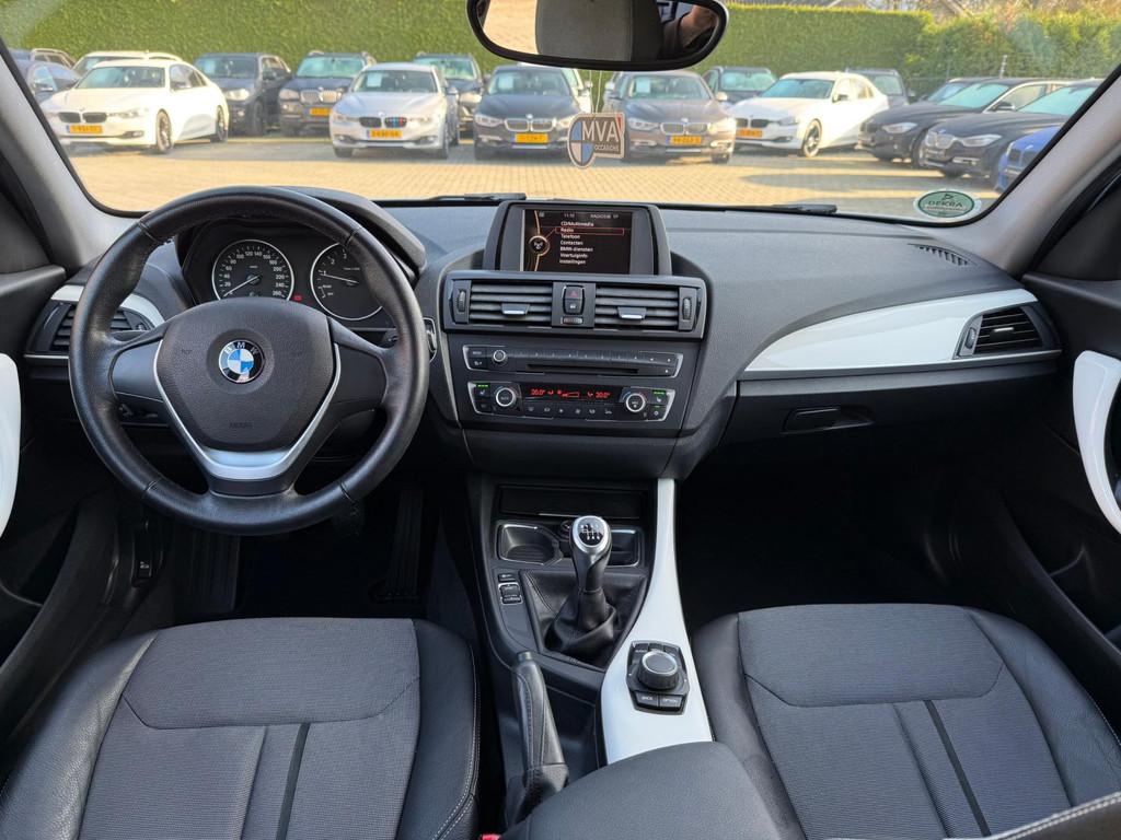 BMW 1-serie 116i Business+ Urban|Nieuwe Ketting + Klepseals|, Auto's, BMW, 1-Serie, Euro 5, Gebruikt, Zwart