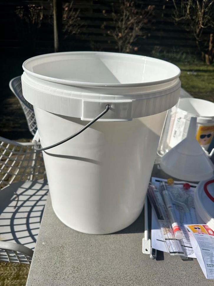 Complete Bierbrouwset voor Thuisbrouwers - Nieuwstaat, Hobby en Vrije tijd, Overige Hobby en Vrije tijd, Zo goed als nieuw, Ophalen