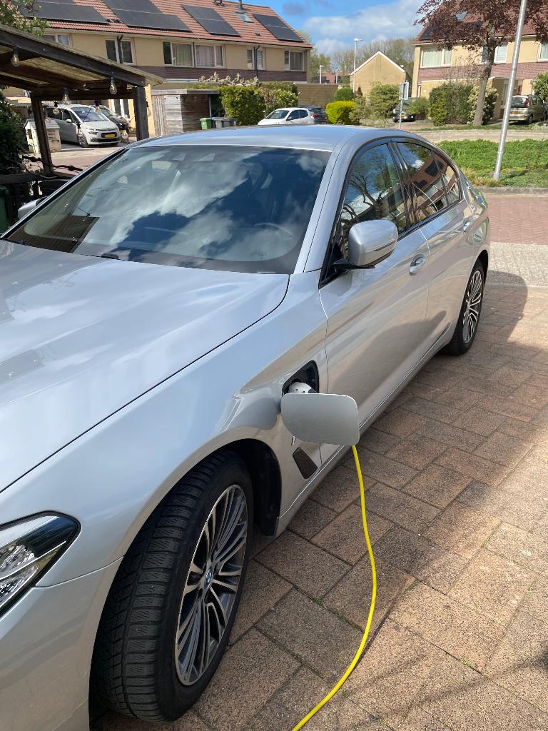 BMW 5-Serie 530e Xdrive IPerformance. Nu 20.000,- euro!!!, 1998 cc, Achterwielaandrijving, Euro 6, Lichtsensor