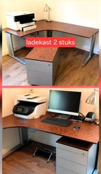 2 zgan nieuwe bureaus met wortelnotenmotief HPL bladen, Ophalen, Zo goed als nieuw