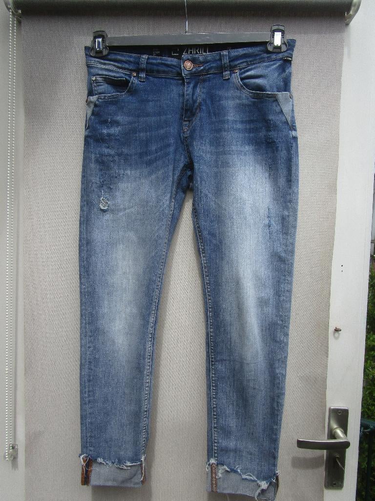 Spijkerbroek  ZHRILL mt  36  kortere  lengte **, Nieuw, W28 - W29 (confectie 36), Verzenden, ZHRILL