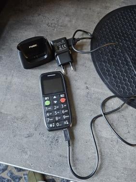 Mooi Fysic FM 7500 mobiele senioren telefoon, SOS noodknop, Ophalen of Verzenden, Gebruikt