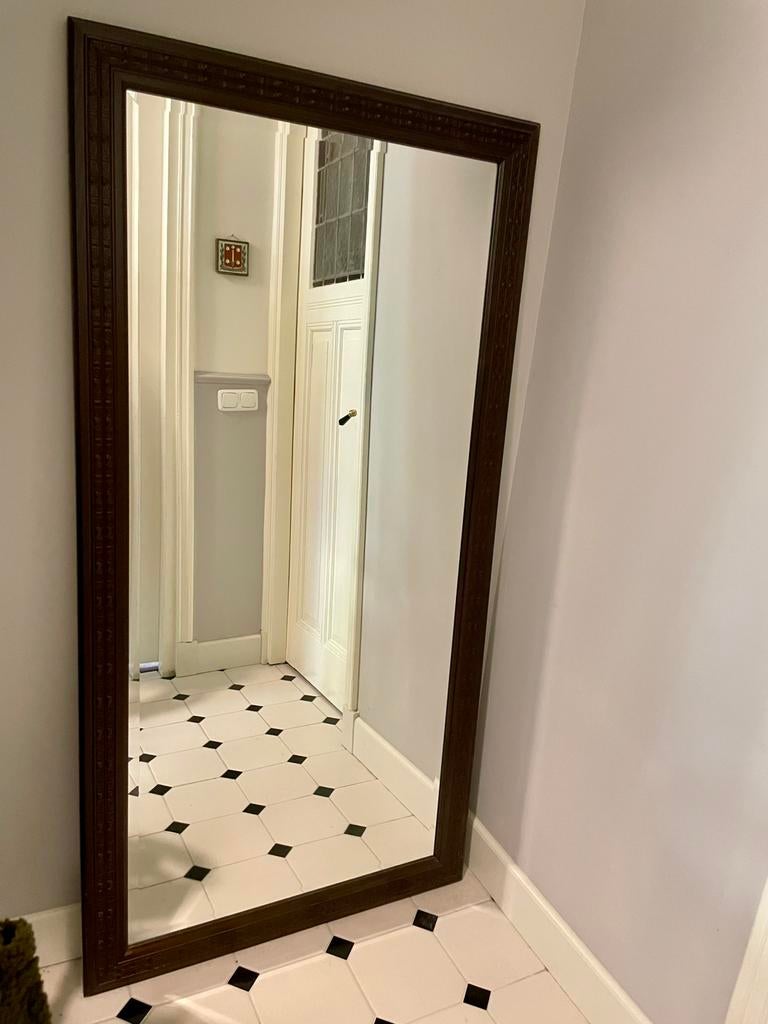 Grote spiegel met houten lijst, Huis en Inrichting, Woonaccessoires | Spiegels, Ophalen, Gebruikt, 75 tot 100 cm, 150 tot 200 cm