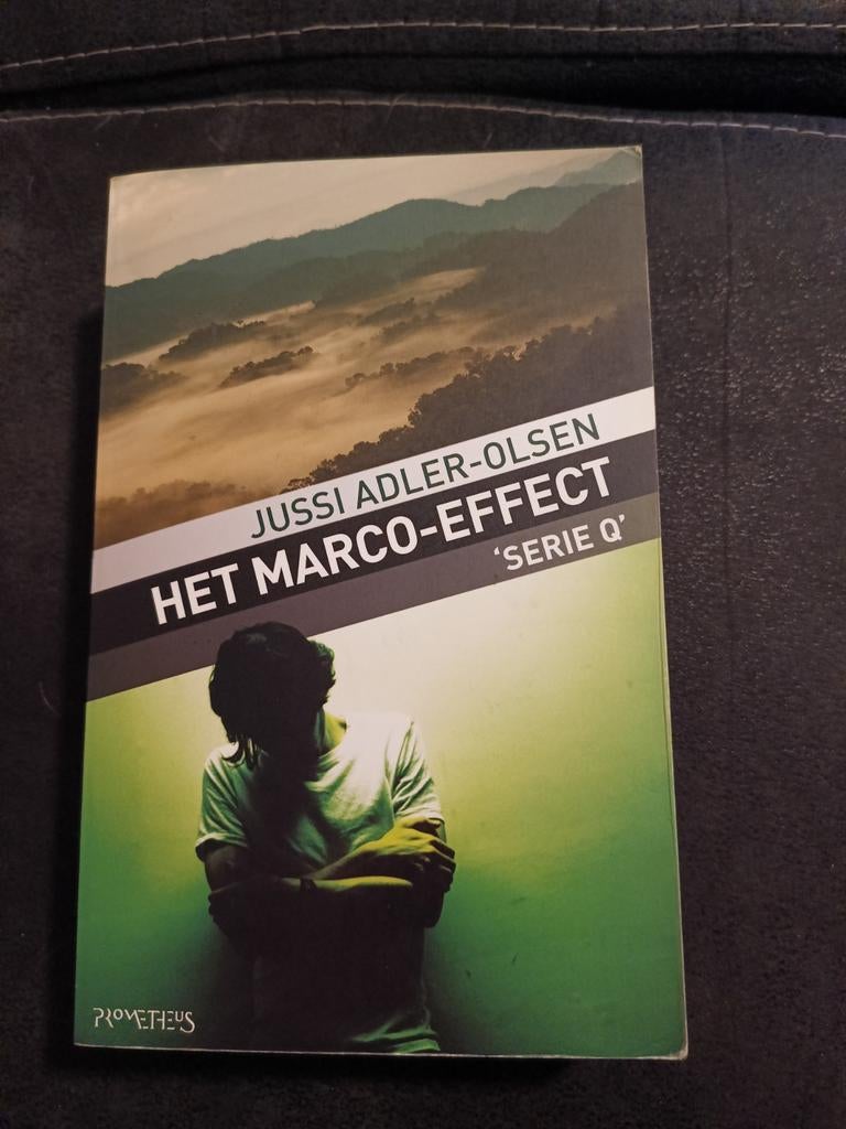Jussi Adler-Olsen - Het Marco effect (serie Q deel 5), Boeken, Ophalen of Verzenden, Gelezen, Jussi Adler-Olsen