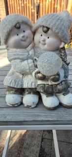 Gratis Tuinbeeld van twee kinderen, Ophalen, Gebruikt, Kunststof