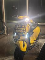 Vespa sprint s mat geel, Fietsen en Brommers, Scooters | Vespa, Ophalen, Zo goed als nieuw, Benzine, Overige modellen