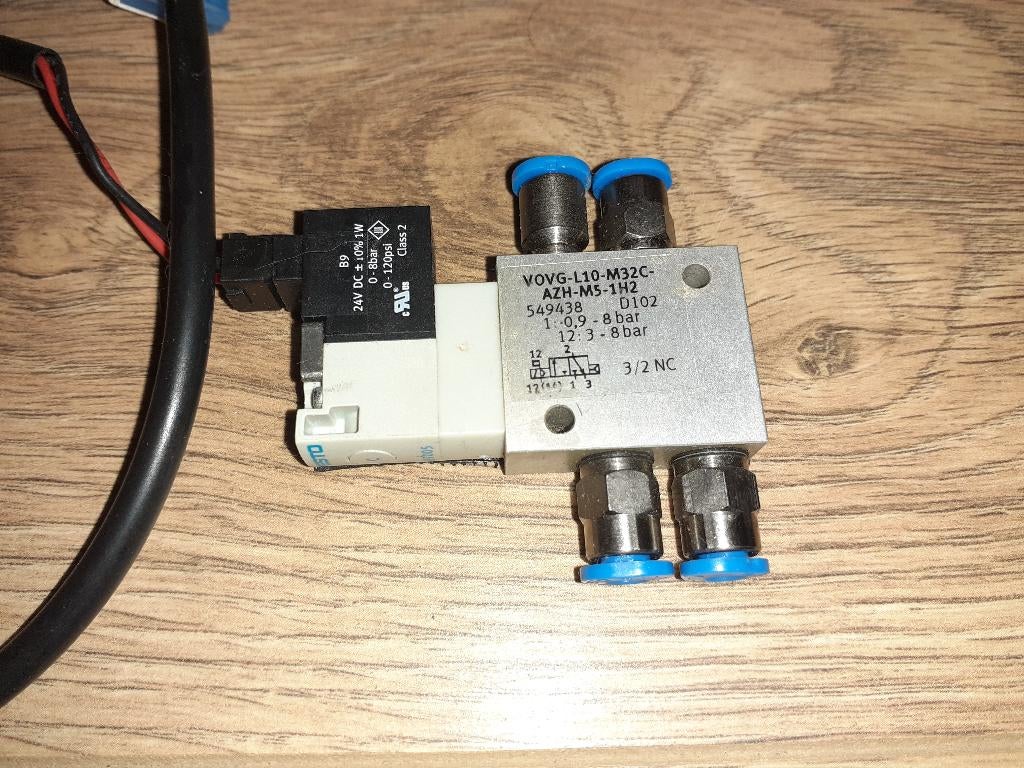 Festo Magneetventiel Solenoid valve VOVG-L10-M32C-AZH-M5-1H2, Ophalen of Verzenden, Zo goed als nieuw