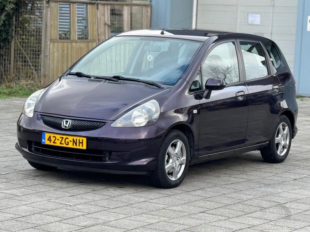 Honda Jazz 1.2 Cool,2eigenaar,Trekhaak,airco,achteruitrijcam, Auto's, Honda, Voorwielaandrijving, 450 kg, Origineel Nederlands