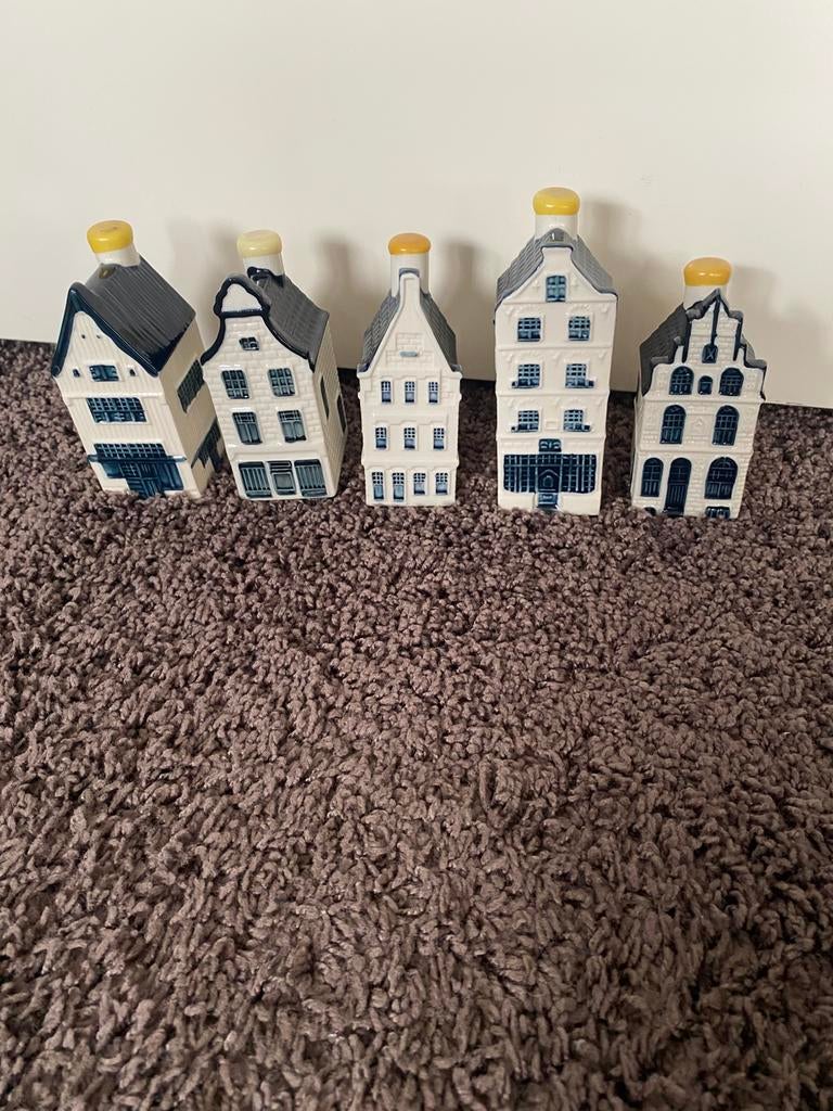 Klm huisjes  nr 6-22-28-30-31 gevuld en geseald, Verzamelen, KLM Huisjes, Ophalen of Verzenden, Zo goed als nieuw, Gevuld