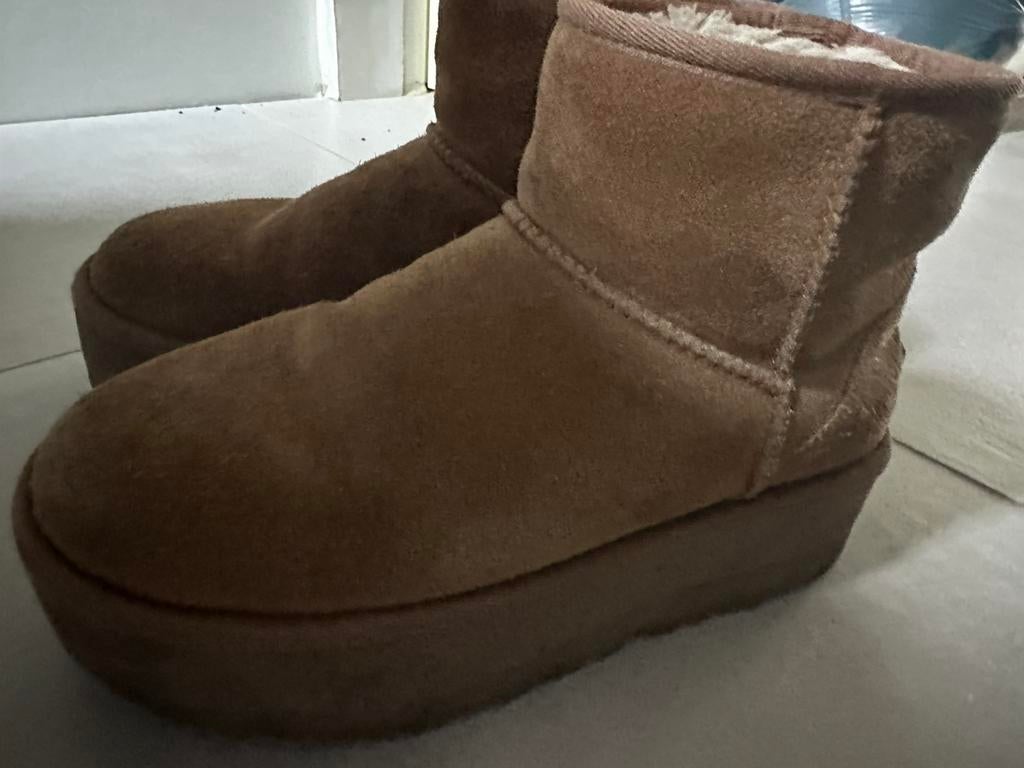 Uggs, Kleding | Dames, Schoenen, Ophalen of Verzenden, Gedragen, Zwart, Pantoffels of Sloffen