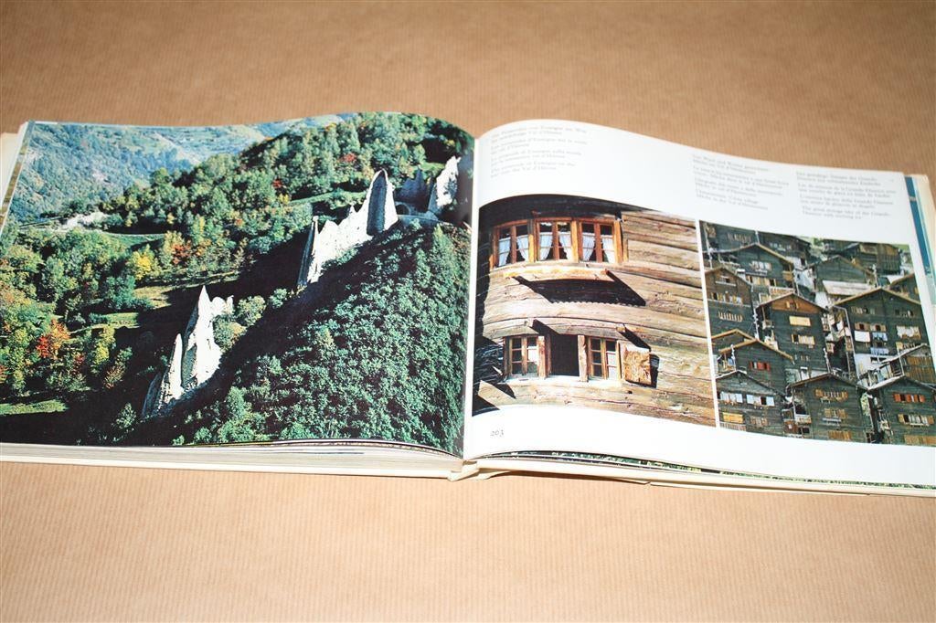 Souvenir book of Switzerland. Prachtig fotoboek., Ophalen of Verzenden, Gelezen, Europa
