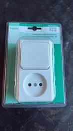 Schneider Combinatie Schakel/contactdoos Nieuw!, Ophalen of Verzenden, Nieuw, Stopcontact