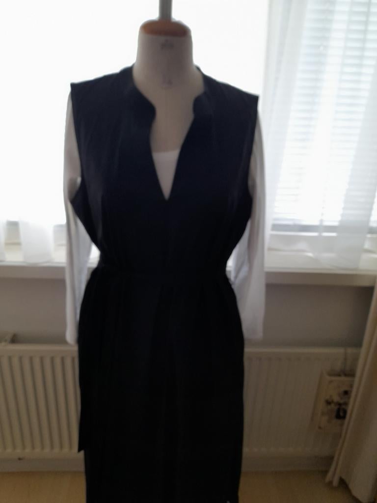 NIEUWE Zwarte jurk van LABEL DOT.,mt 44, Kleding | Dames, Zwart, Maat 42/44 (L), Nieuw, Ophalen of Verzenden