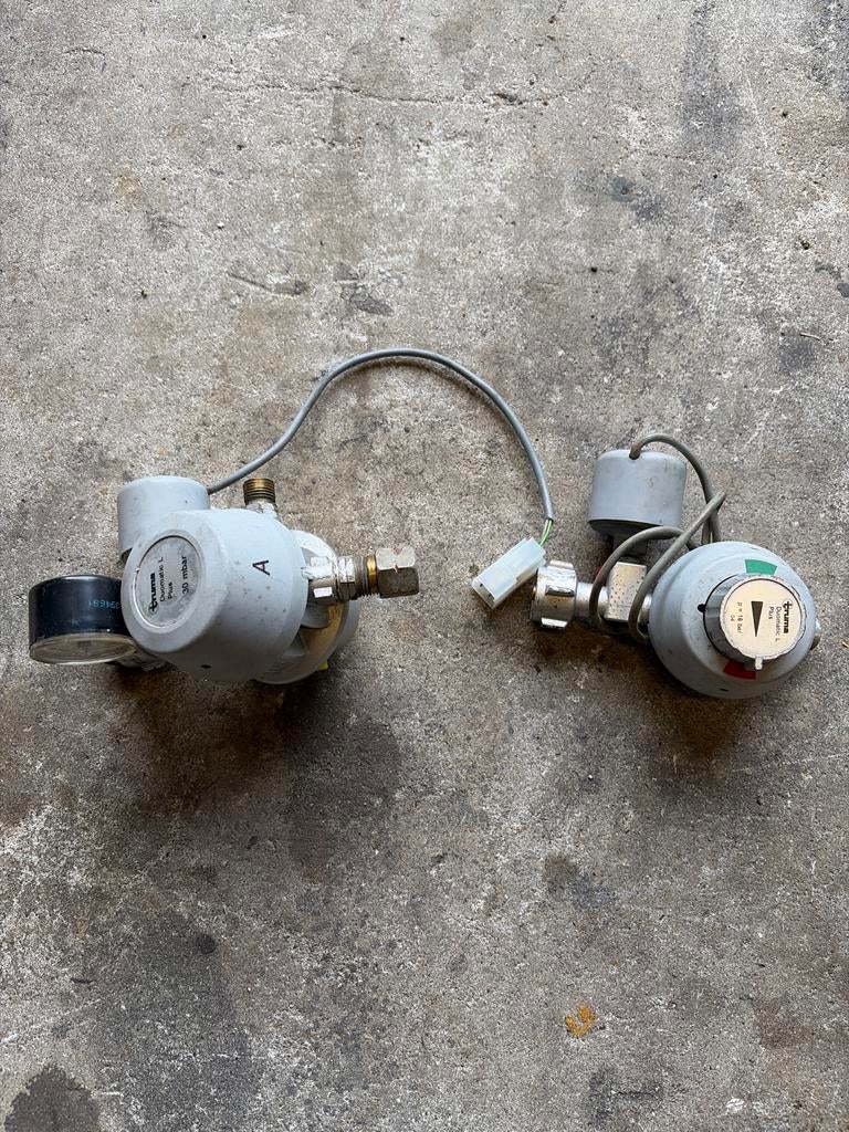 Truma Duomatic L Plus gasdrukregelaar camper/caravan, Ophalen, Gebruikt