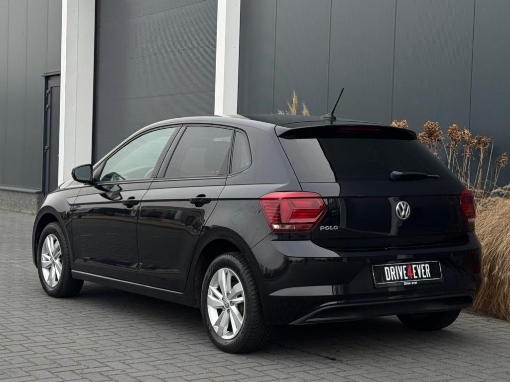 Volkswagen Polo 1.0 TSI Comf.l. Bus. NAVI ACC AIRCO PDC SPOR, Adaptive Cruise Control, Gebruikt, 95 pk, Zwart
