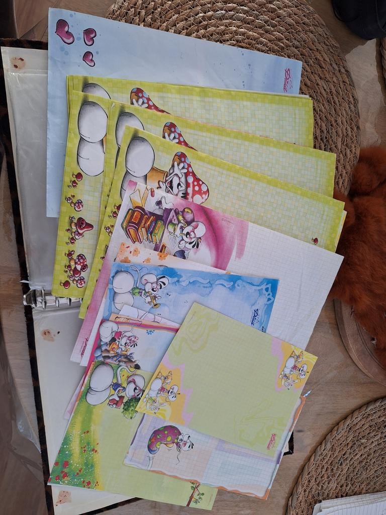 Grote Diddl verzameling - Papier, Verzamelen, Diddl, Ophalen of Verzenden, Diddl, Gebruikt, Papier, Kaart of Schrift