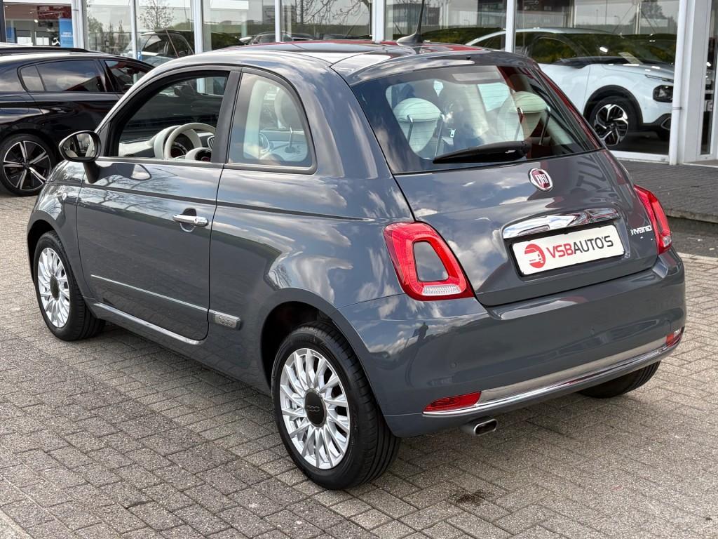 Fiat 500 1.0 HYBRID LOUNGE HALF-LEER NAVI-CARPLAY CRUISE-CON, Voorwielaandrijving, Met garantie (alle), 4 stoelen, Bedrijf