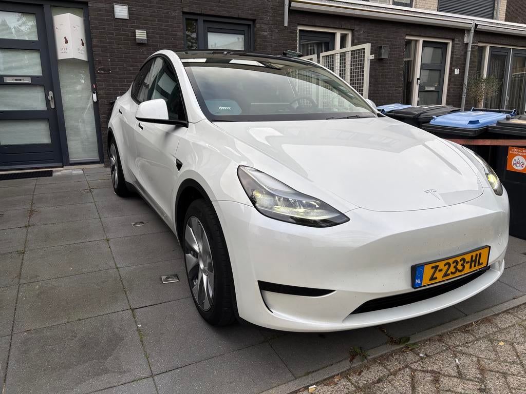 Tesla Model Y 2024 Wit | 1ste eigenaar, Auto's, Tesla, Particulier, Model Y, 360° camera, Achteruitrijcamera, Adaptieve lichten