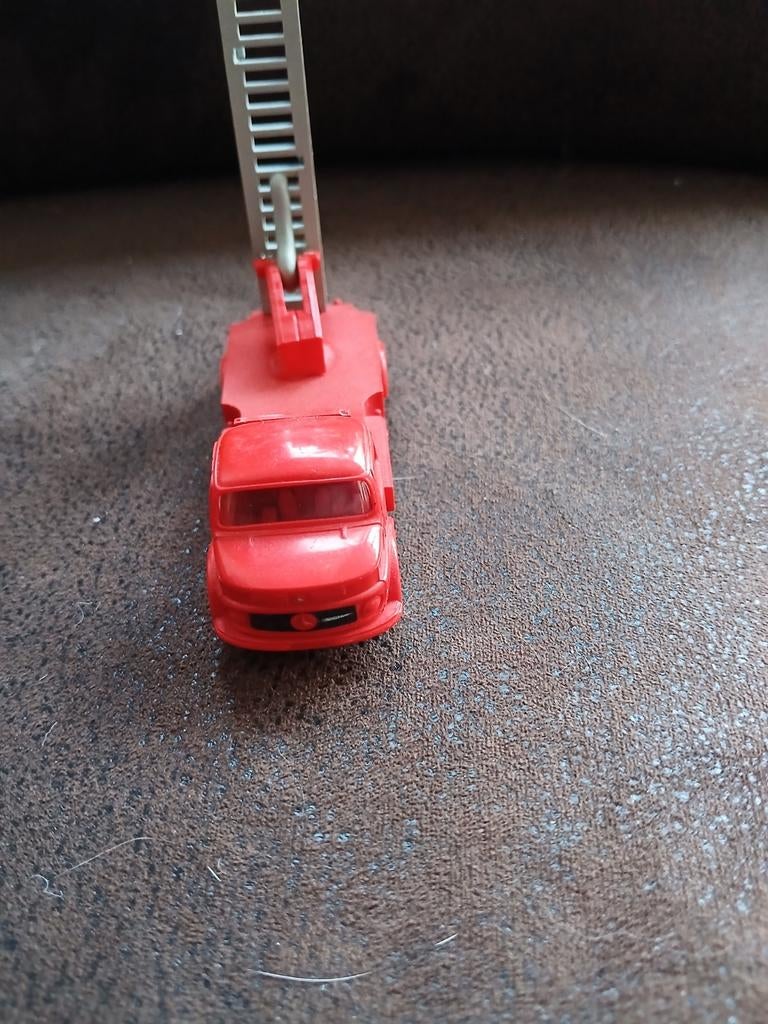 Lego Mercedes Brandweer Ladderwagen 655 (katrol mist), Ophalen of Verzenden, Zo goed als nieuw, Accessoire, Lego