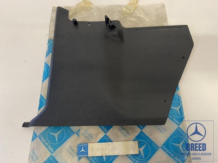 NOS afdekking a-stijl links zwart voor Mercedes-Benz W123, Auto-onderdelen, Interieur en Bekleding, Mercedes-Benz, Nieuw, Ophalen of Verzenden