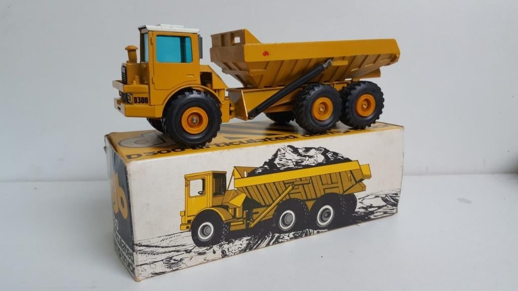 DJB D300 knikdumper NZG 1/50 + doos, Hobby en Vrije tijd, Modelauto's | 1:50, Gebruikt, Overige typen, NZG, Ophalen of Verzenden