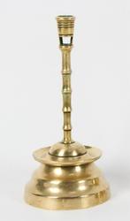 Een prachtige antieke knoopkandelaar, Verzenden, Koper of Brons
