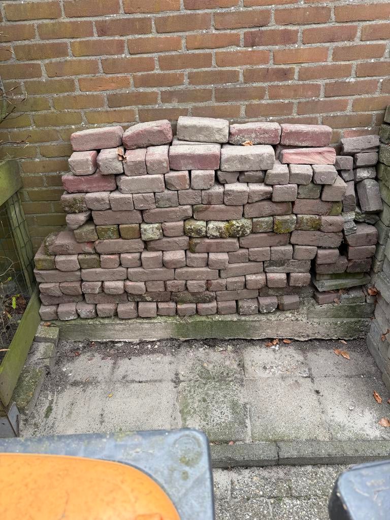 Rode klinkers 6cm dik, ongeveer 130 stuks gratis af te halen, Tuin en Terras, Ophalen, Gebruikt, Klinkers, Minder dan 5 m²
