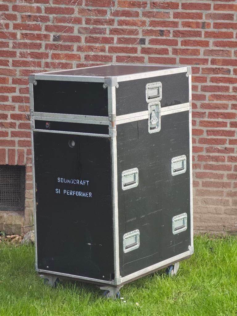 Grote Tapecar/Taperack voor 19" Mixers, Ophalen, Flightcase