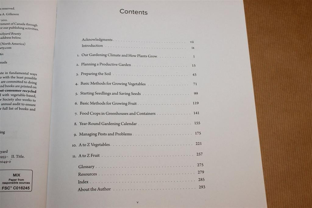 Biologisch Tuinieren — Groenten & Fruit Het Hele Jaar [EN], Boeken, Ophalen of Verzenden, Gelezen, Moestuin