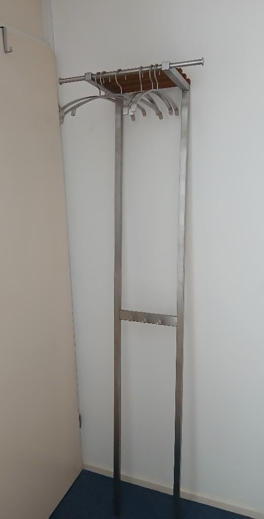 Fraaie RVS design kapstok met 6 RVS hangers, Huis en Inrichting, Woonaccessoires | Kapstokken, Zo goed als nieuw, Minder dan 100 cm