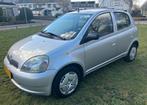 Toyota Yaris 1.3 VVT-i 16v 2003 zéér weinig kilometers!, Auto's, Voorwielaandrijving, 4 cilinders, 400 kg, 49 €/maand