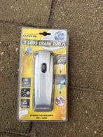 Dynamo Zaklamp met 3 LED's - Nieuw in verpakking, Ophalen of Verzenden, Nieuw, Accu
