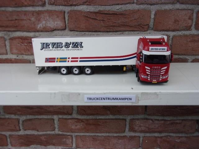 Tekno  Iveco  S - Way  van  J. P. Vis  en  Zn., Hobby en Vrije tijd, Modelauto's | 1:50, Ophalen of Verzenden, Nieuw, Bus of Vrachtwagen