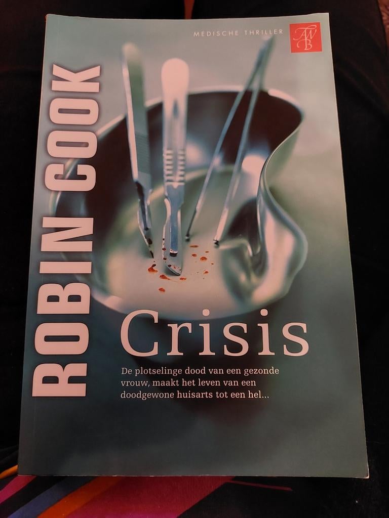 10 thrillers in een koop 12.50 euro, Boeken, Ophalen of Verzenden, Gelezen