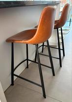 2 Dutchbone barkrukken - lage variant, Huis en Inrichting, Barkrukken, Ophalen, Gebruikt, Met voetsteun, 60 tot 90 cm