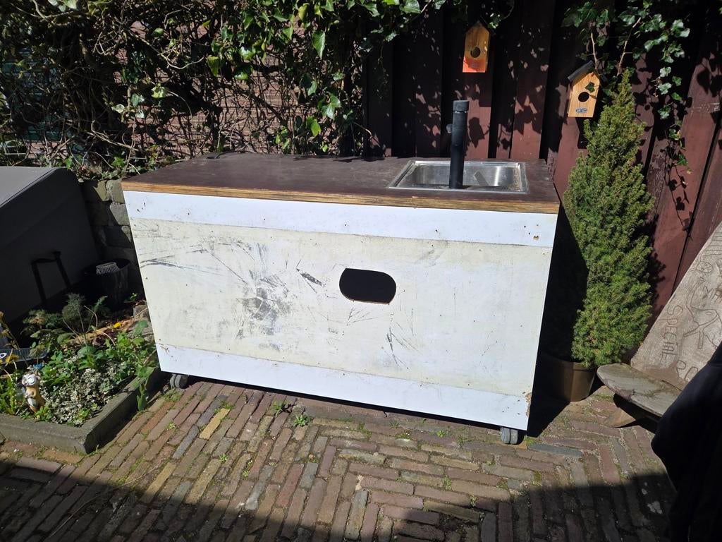 Gratis buitenbar met wasbak en elektra aansluiting, Tuin en Terras, Buitenkeukens, Gebruikt, Vrijstaand, Ophalen