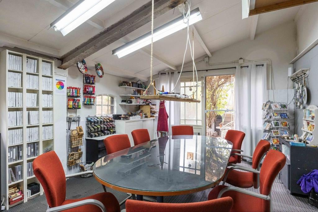 Gratis! Grote tafel + 8 stoelen, Gebruikt, 200 cm of meer, Vijf personen of meer, Ovaal