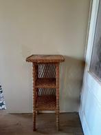 Rotan kastje met 3 planken, Ophalen