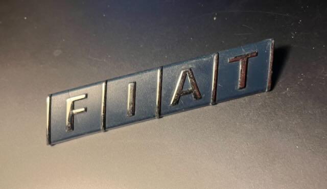 FIAT embleem 12cm, Ophalen of Verzenden, Gebruikt, Auto's