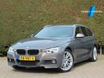BMW 3 Serie Touring 340i xDrive Centennial High Executive |, Auto's, Bruin, Vierwielaandrijving, Lichtsensor, 2998 cc