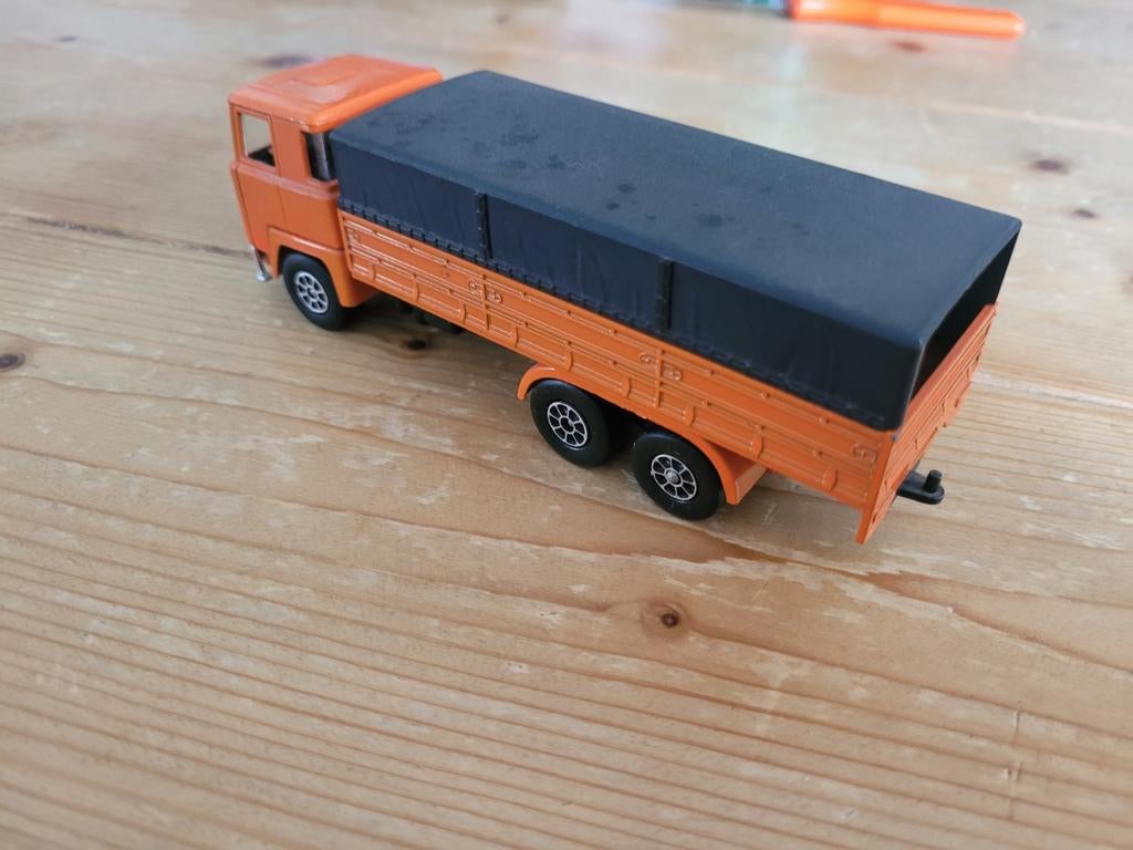 Verschillende scania, P, P, Zo goed als nieuw, Bus of Vrachtwagen