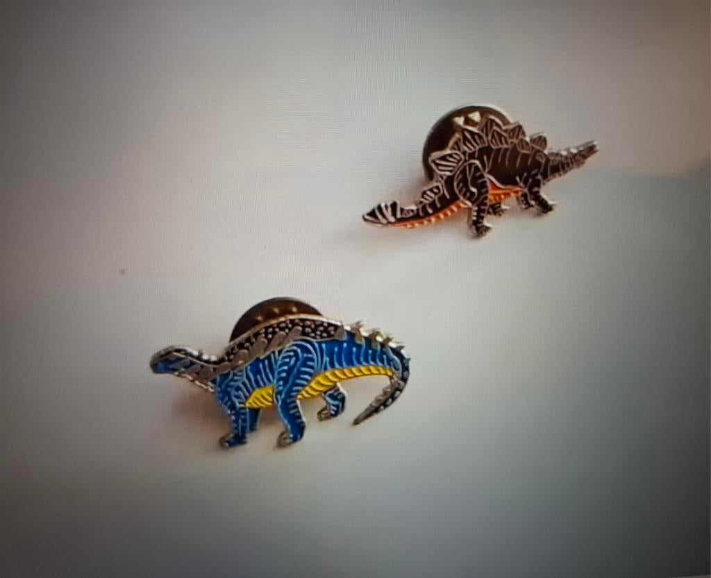 2 Pins Dinosaurus, Ophalen of Verzenden, Nieuw, Dier of Natuur, Speldje of Pin
