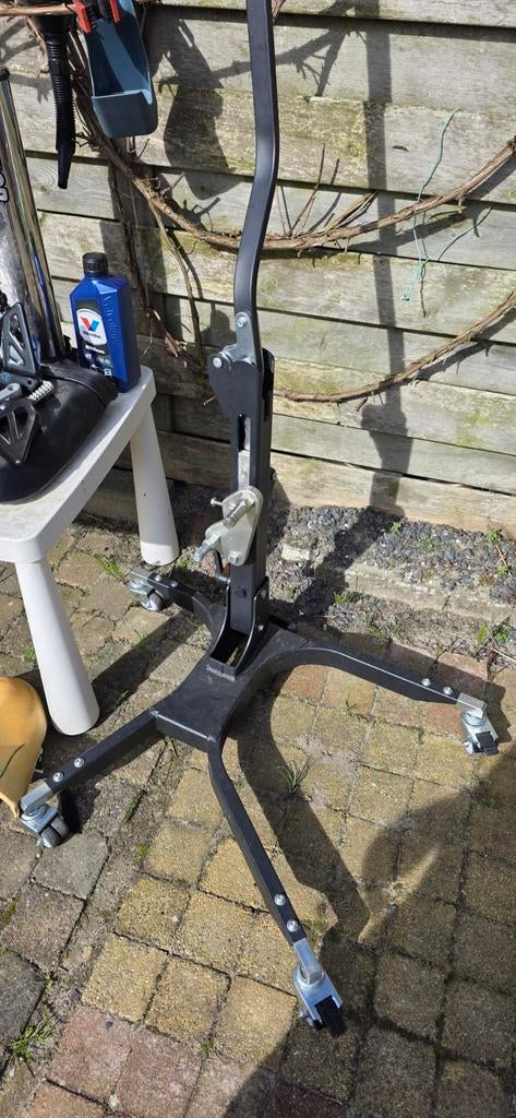 Paddockstand voor Suzuki GSXR 600/750/1000, Motoren, Accessoires | Onderhoudsmiddelen, Ophalen
