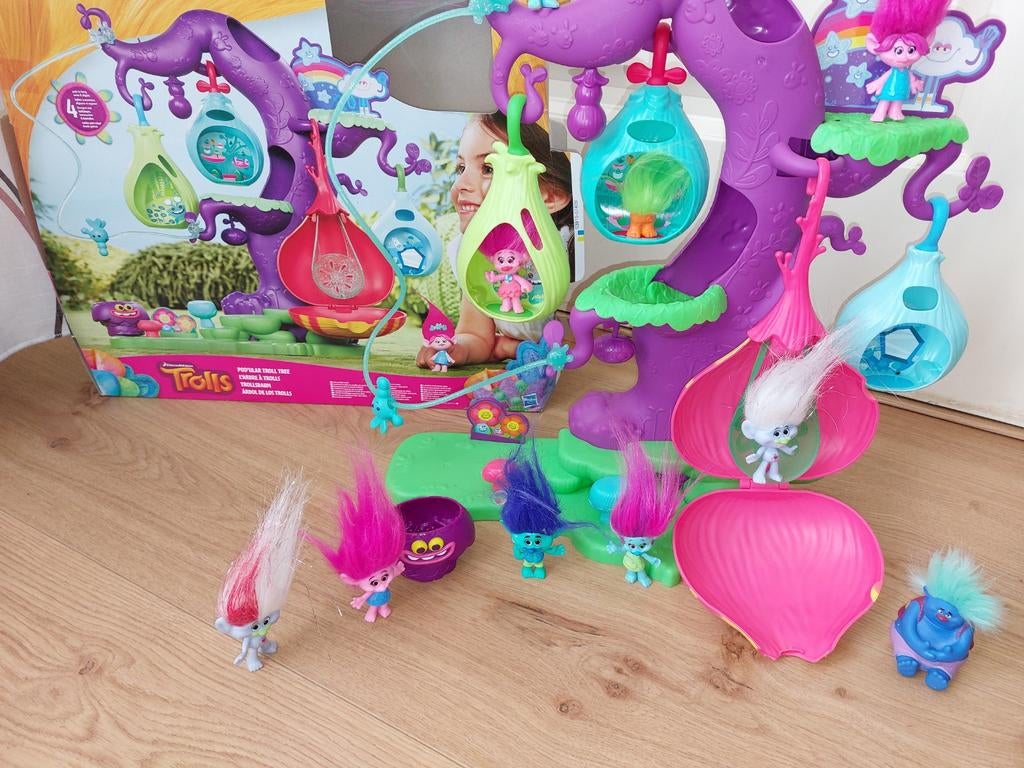 Trolls Speelset met Figuren - Poppy's Boomhut, Ophalen