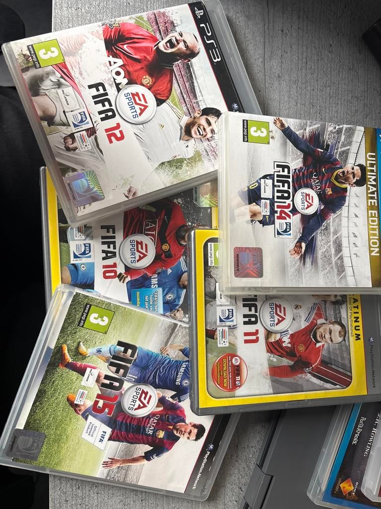FIFA 10, 11, 12, 14, 15 voor PS3, 5per stuk, 15 helemaal, Spelcomputers en Games, Games | Sony PlayStation 3, Ophalen, 2 spelers
