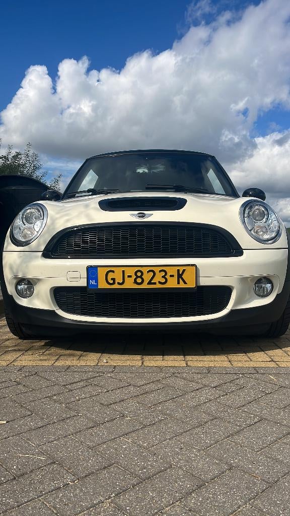 Mini 1.6 16V Cooper S 150 kw 2009 Wit, Auto's, Mini, Particulier, Cooper S, Achteruitrijcamera, Airbags, Airconditioning, Bi-Xenon koplampen