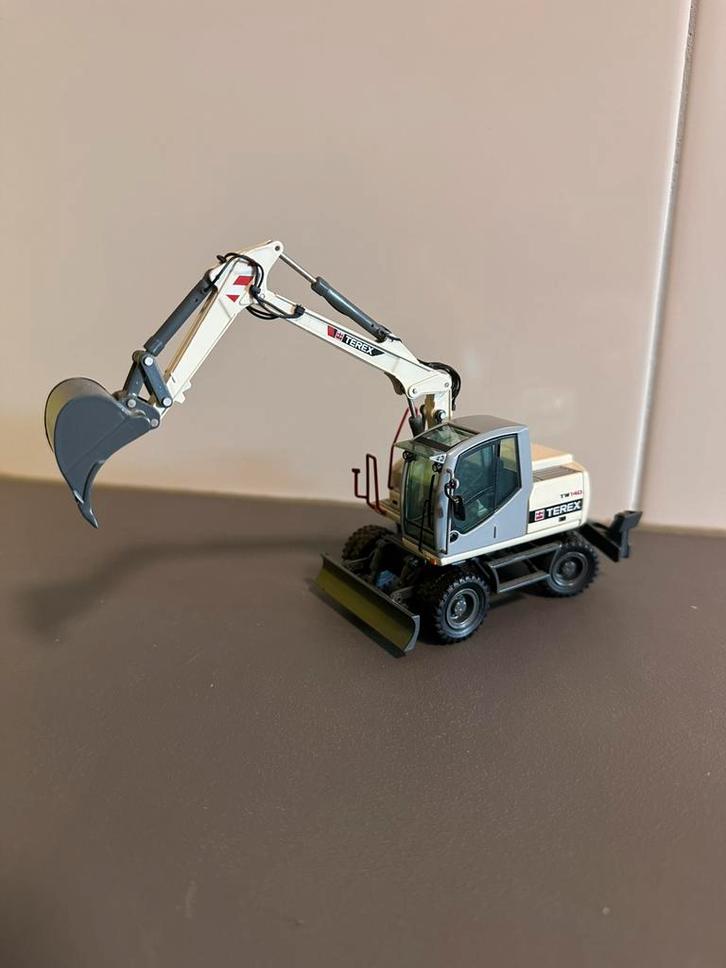 Terex TW140 Mobiele Graafmachine - NZG 1:50, Hobby en Vrije tijd, Modelauto's | 1:50, Zo goed als nieuw, Hijskraan, Tractor of Landbouw