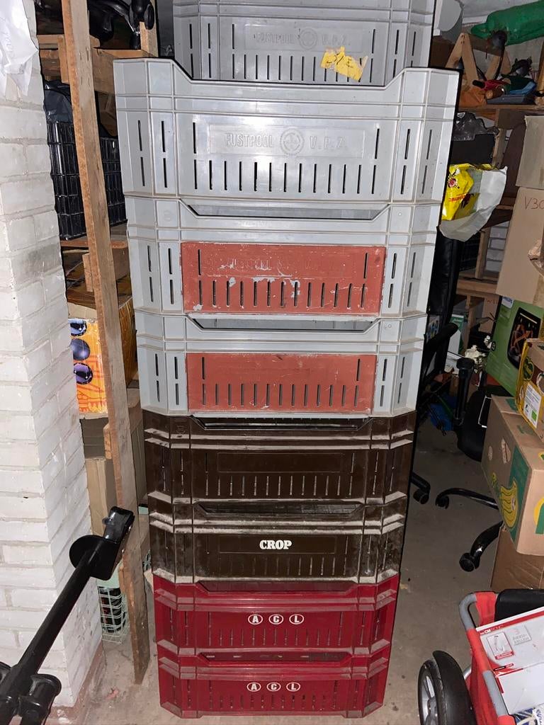 15 Grijze + Rode + Bruine groenten kisten groenten kratten, Ophalen of Verzenden, Zo goed als nieuw, Minder dan 50 cm