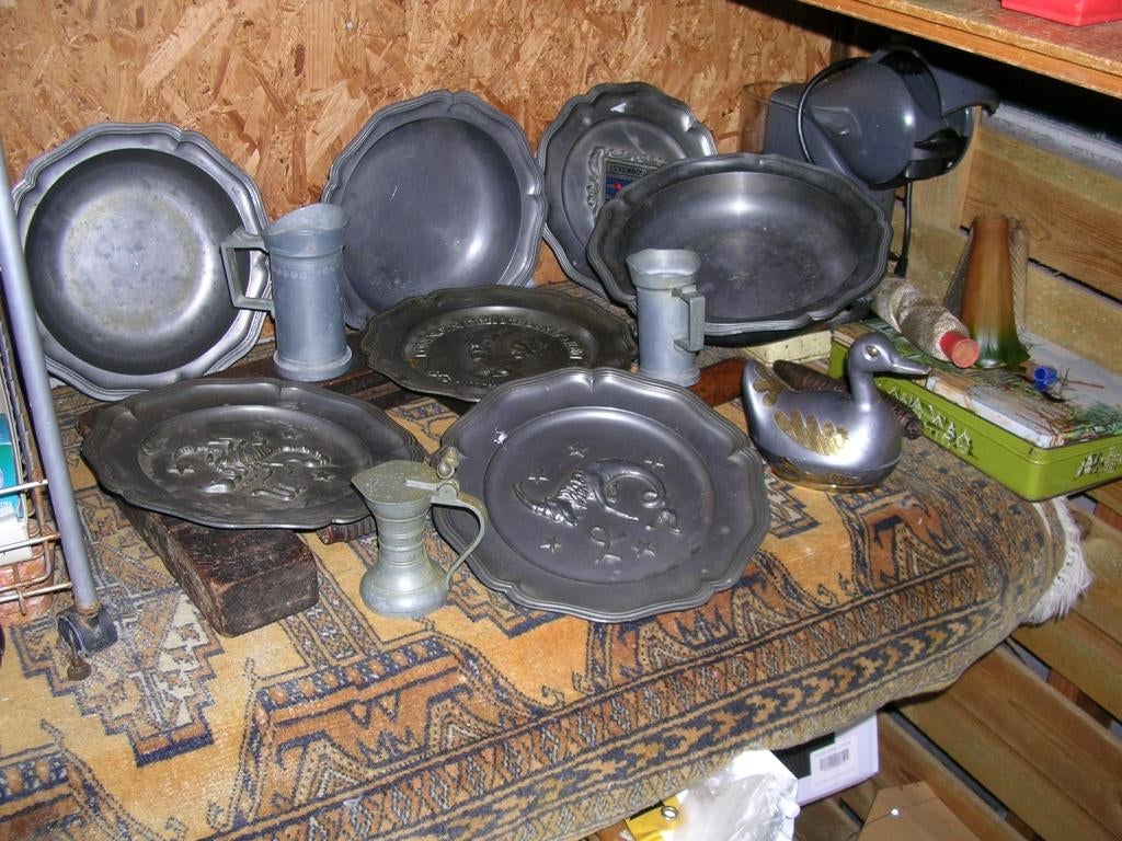 Een lotje fruitschalen en wat borden doe een bod., Ophalen of Verzenden